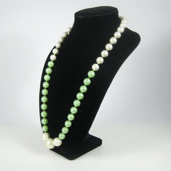 Imitation Pearl Beaded Necklace 32 inch Vintage 1960 1950 MOD MCM Strand - Picture 6 of 9